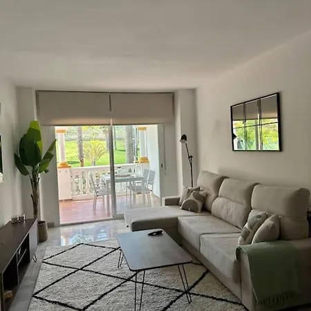 La Dama De Noche Marbella