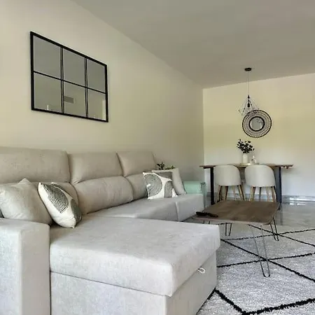 La Dama De Noche * ماربيا